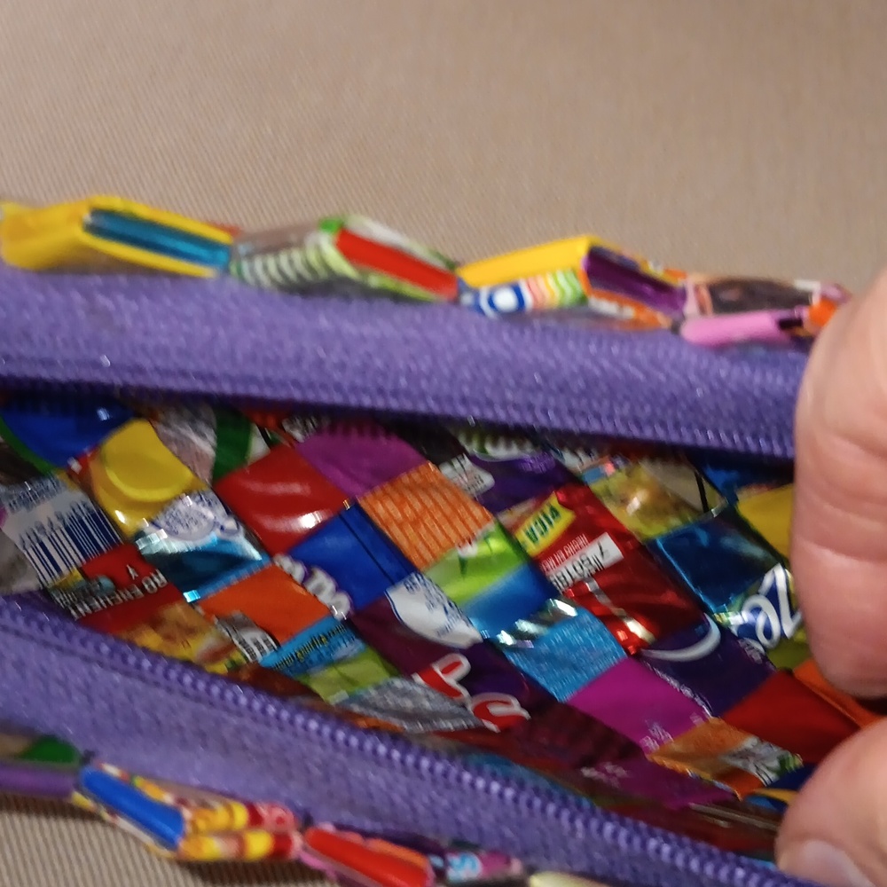 💥HP💥Candy wrapper bag - Picture 2 of 3